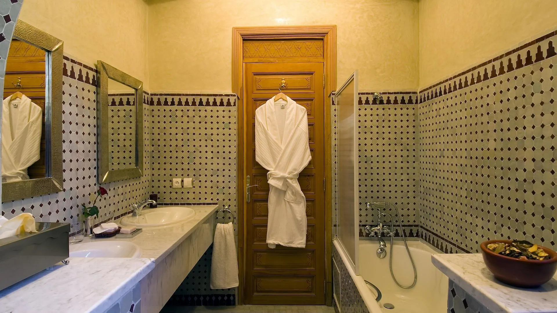 Bed & Breakfast Dar Kantzaro Douar Caid Layadi